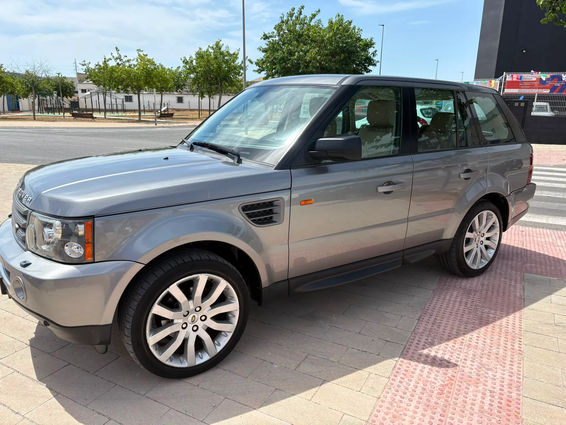 Land Rover Range Rover Sport HSE